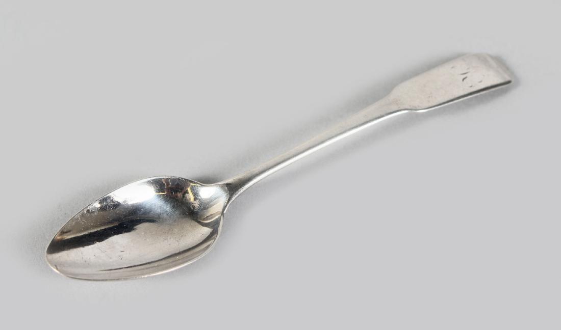 A DUMFRIES FIDDLE PATTERN TEASPOON by JOHN MCLEAN.: A DUMFRIES FIDDLE PATTERN TEASPOON by JOHN MCLEAN.