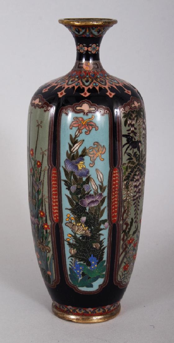 A GOOD QUALITY SIGNED JAPANESE MEIJI PERIOD SILVER-WIRE (1 of 8)