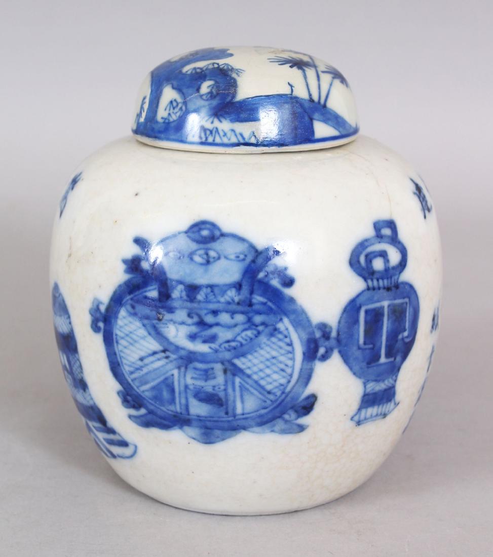 A 19TH/20TH CENTURY CHINESE BLUE & WHITE PORCELAIN JAR, (1 of 10)