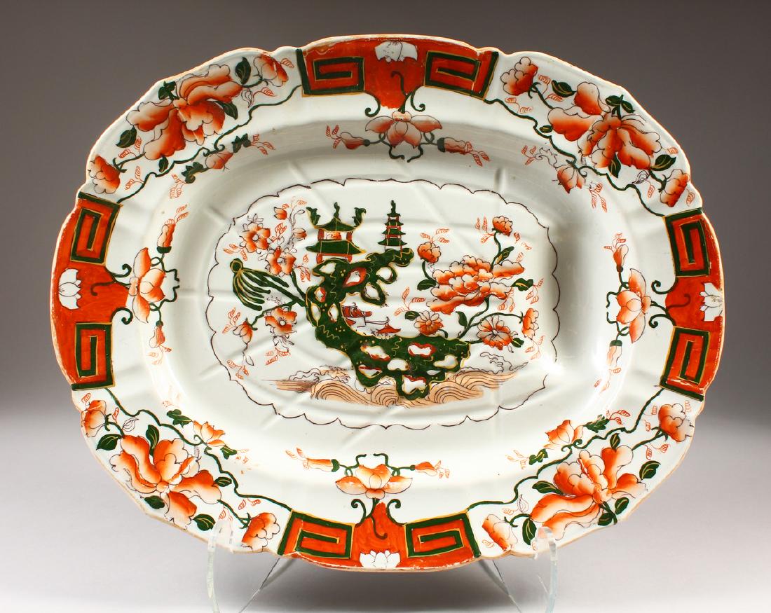 A LARGE MASONS IRONSTONE JAPAN PATTERN SERVING DISH.