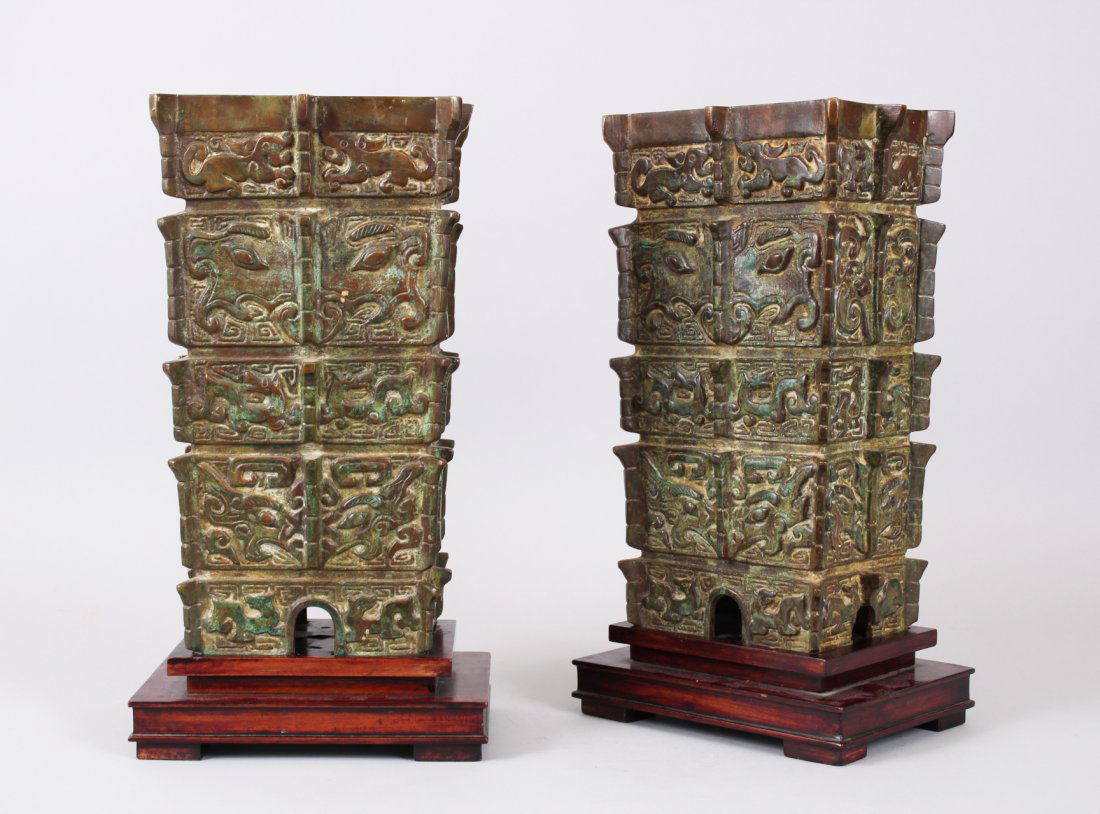 A PAIR OF CHINESE 20TH CENTURY BRONZE VASES & WOOD (1 of 5)