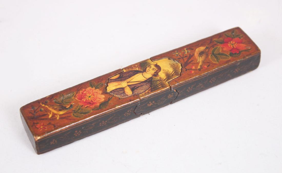 A SMALL 19TH CENTURY PERSIAN QAJAR PAPIER MACHE PEN (1 of 5)