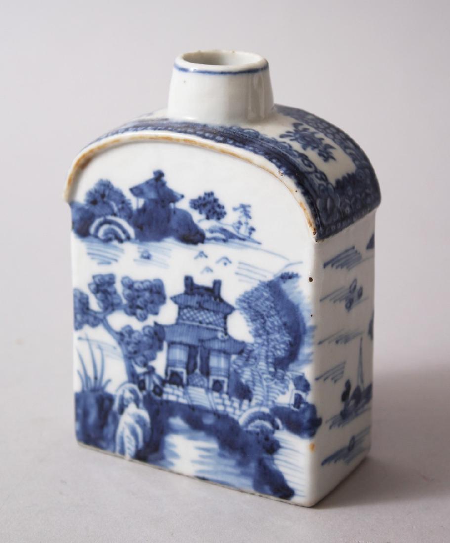 A GOOD 19TH CENTURY CHINESE BLUE AND WHITE TEA CADDY,: A GOOD 19TH CENTURY CHINESE BLUE AND WHITE TEA CADDY, decorated with landscape scenes, 11.5cm high x 8cm wide.