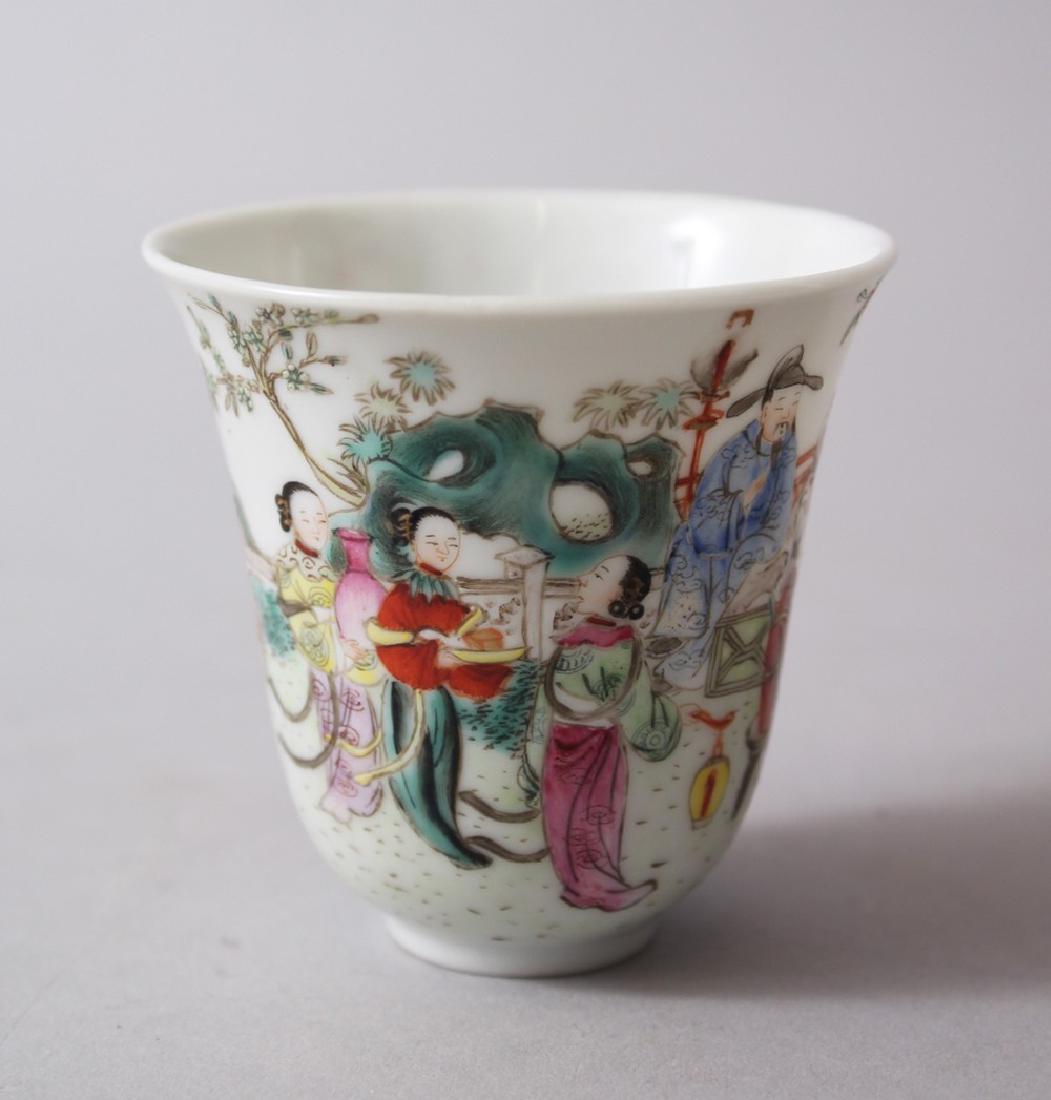 A GOOD CHINESE FAMILLE ROSE PORCELAIN WINE CUP WITH: A GOOD CHINESE FAMILLE ROSE PORCELAIN WINE CUP WITH JIAQING MARK AND POSSIBLY OF THE PERIOD, decorated with scenes of figures at ceremony exterior, the base bearing six character iron red jiaquing mar