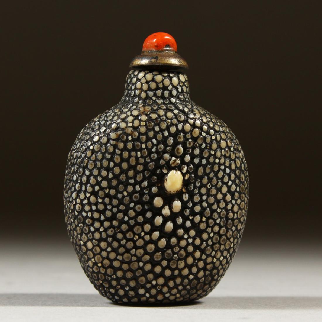 A 19TH CENTURY CHINESE SHAGREEN SNUFF BOTTLE, with (1 of 8)