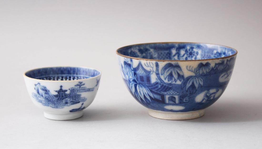 AN 18TH CENTURY CHINESE BLUE & WHITE PORCELAIN TEA: AN 18TH CENTURY CHINESE BLUE & WHITE PORCELAIN TEA BOWL, decorated with scenes of landscapes & figures, 8.1cm diameter, coupled with another 18th century Chinese blue & white porcelain bowl depicting 