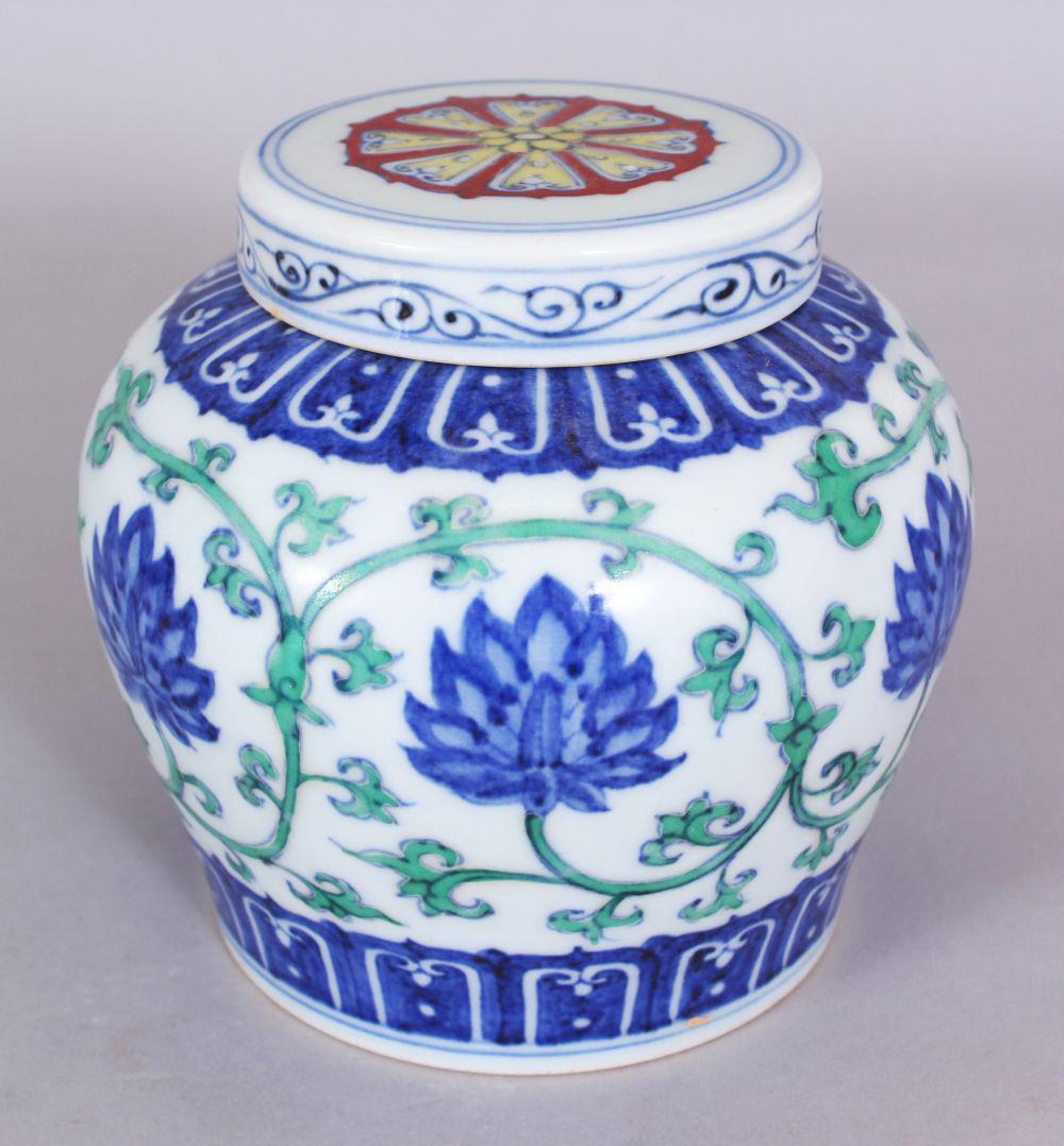 A CHINESE MING STYLE DOUCAI PORCELAIN HEAVEN JAR & (1 of 8)
