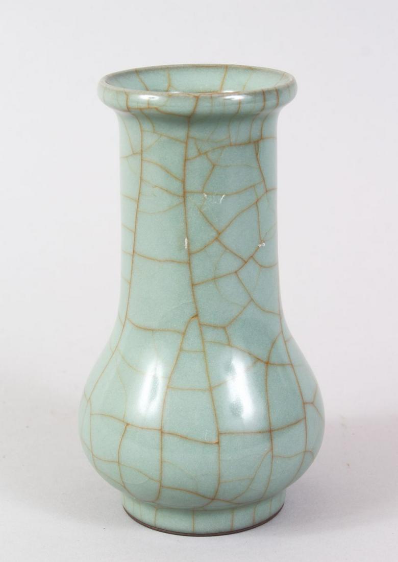 A GOOD CHINESE CRACKLE GLAZED RU WARE PORCELAIN VASE,: A GOOD CHINESE CRACKLE GLAZED RU WARE PORCELAIN VASE, 15.5CM HIGH.