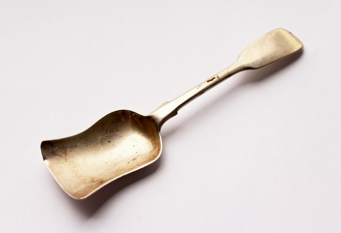 A WILLIAM IV CADDY SHOVEL. London 1835. Maker: John &: A WILLIAM IV CADDY SHOVEL. London 1835. Maker: John & Henry Lias.