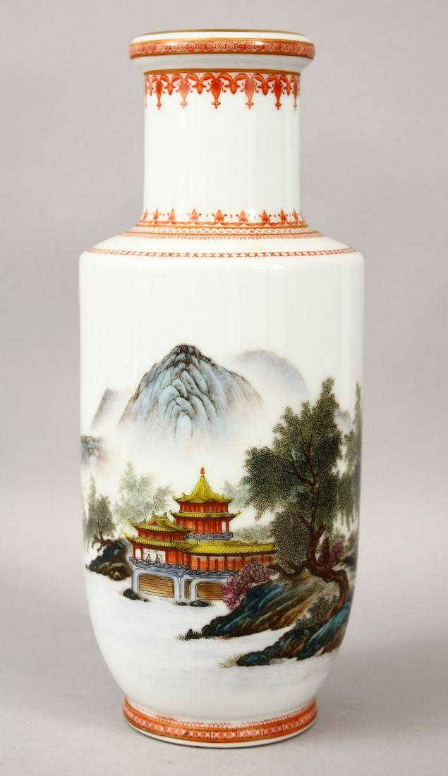 A GOOD CHINESE REPUBLICAN STYLE PORCELAIN VASE, (1 of 6)