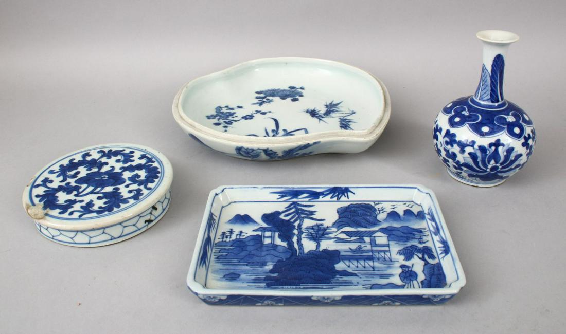 FOUR 19TH / 20TH CENTURY CHINESE BLUE & WHITE PORCELAIN (1 of 2)