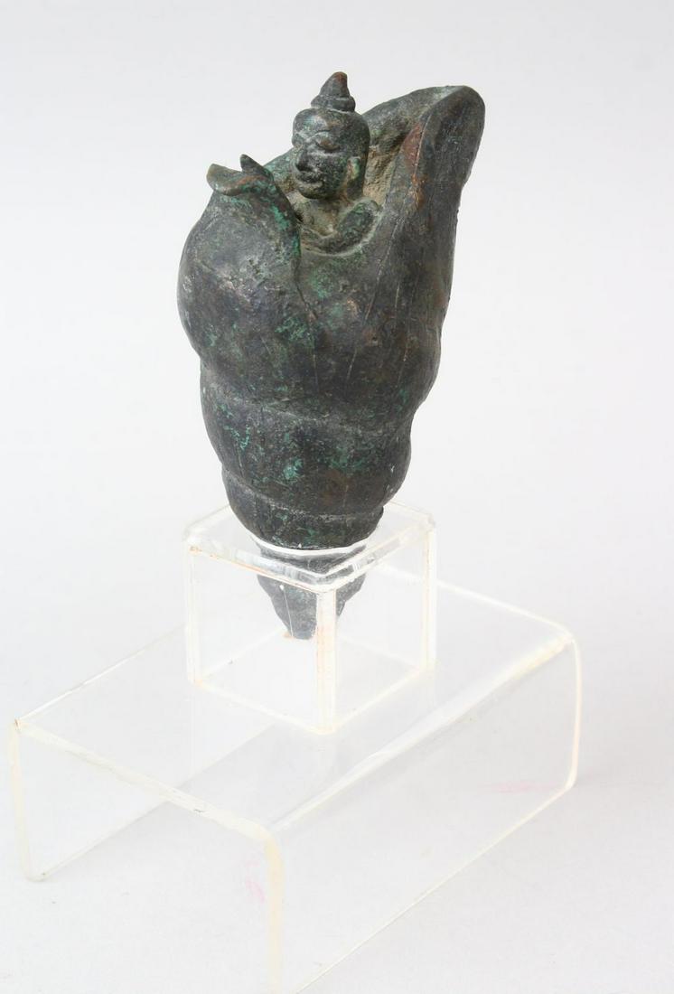 A GOOD 17TH / 18TH CENTURY SOUTH EAST ASIAN BRONZE (1 of 5)