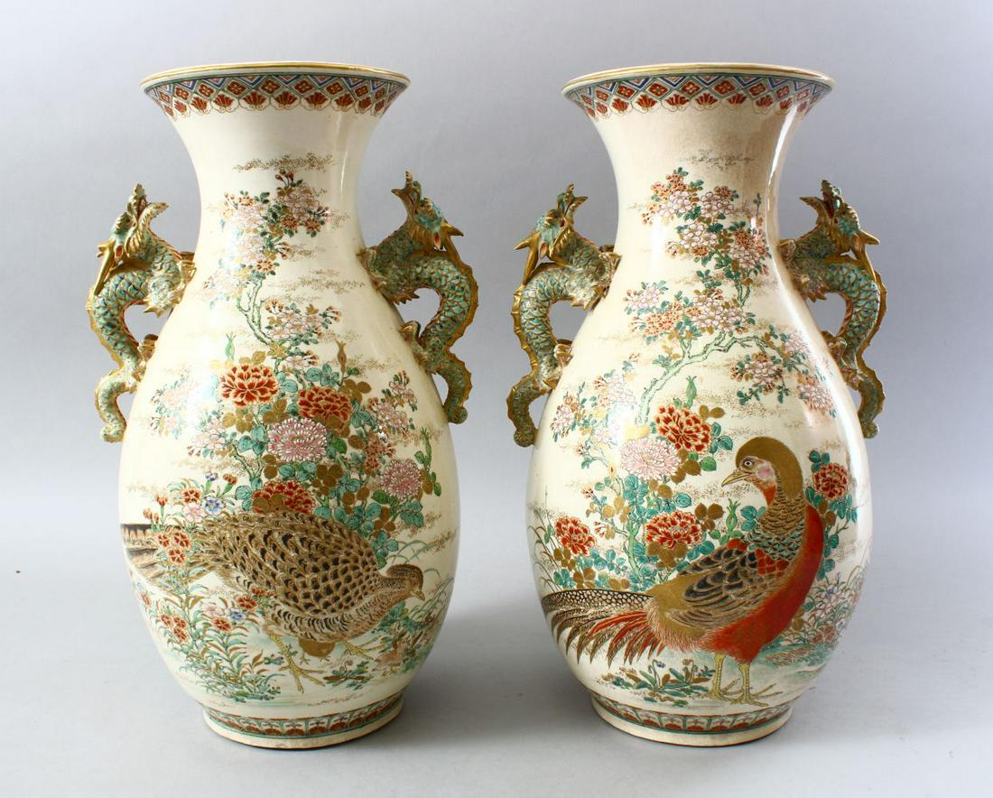 A GOOD PAIR OF JAPANESE MEIJI PERIOD SATSUMA TWIN (1 of 14)