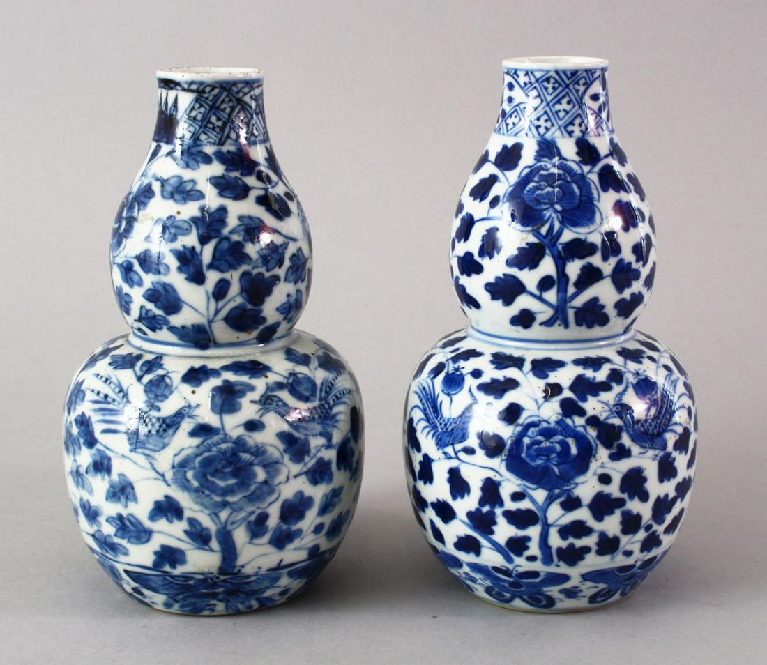 TWO CHINESE 19TH CENTURY BLUE & WHITE PORCELAIN DOUBLE (1 of 9)