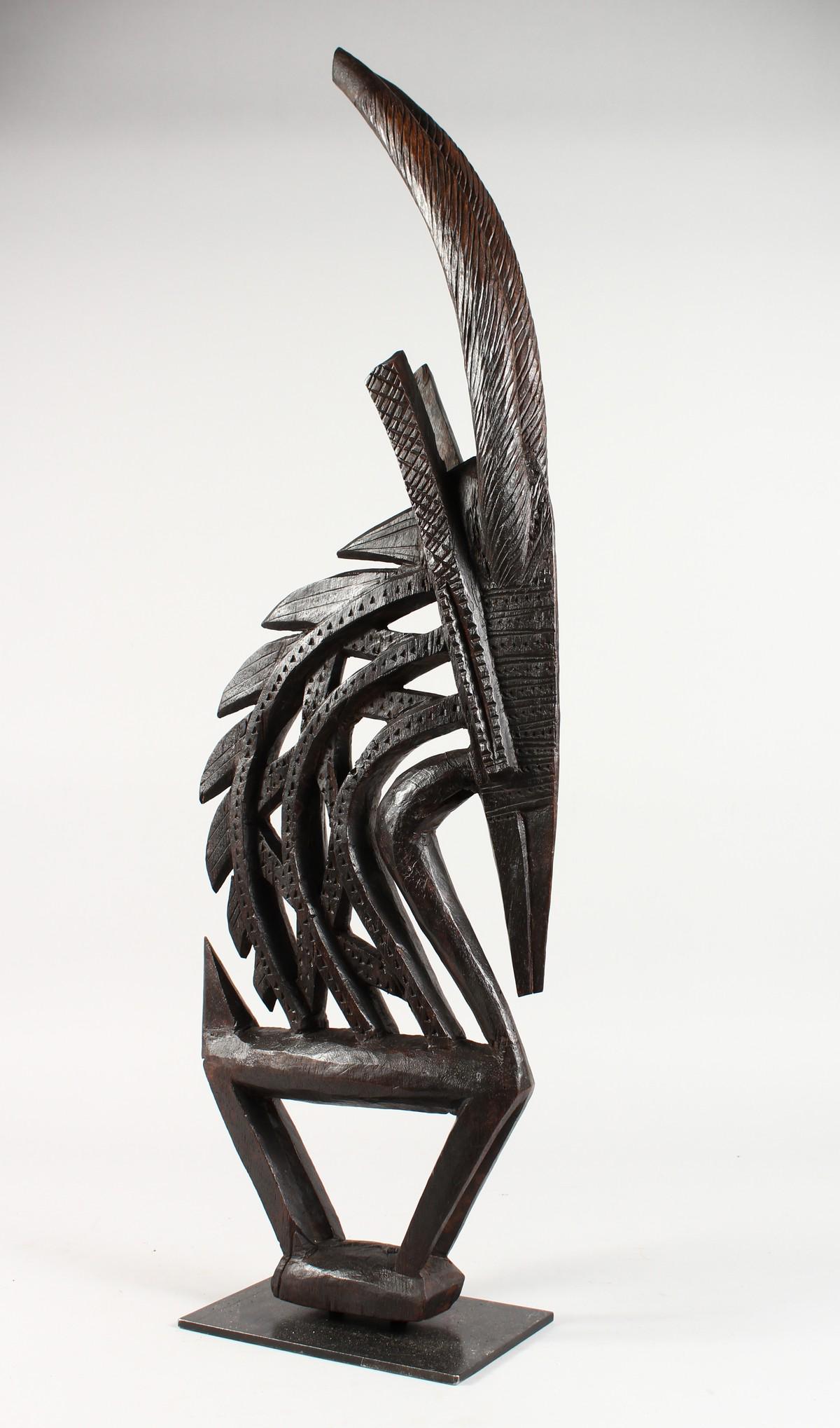A CARVED WOOD BAMBORA FIGURE. 30ins high.: A CARVED WOOD BAMBORA FIGURE. 30ins high.