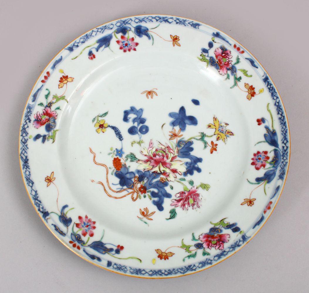 A GOOD 18TH CENTURY CHINESE FAMILLE ROSE PORCELAIN: A GOOD 18TH CENTURY CHINESE FAMILLE ROSE PORCELAIN PLATE, decorated with flora and gilding, 23cm.
