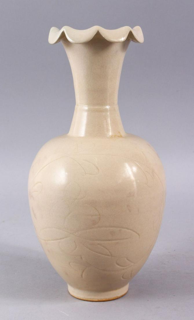 A GOOD CHINESE DING STYLE PORCELAIN FLARED RIM VASE, (1 of 6)