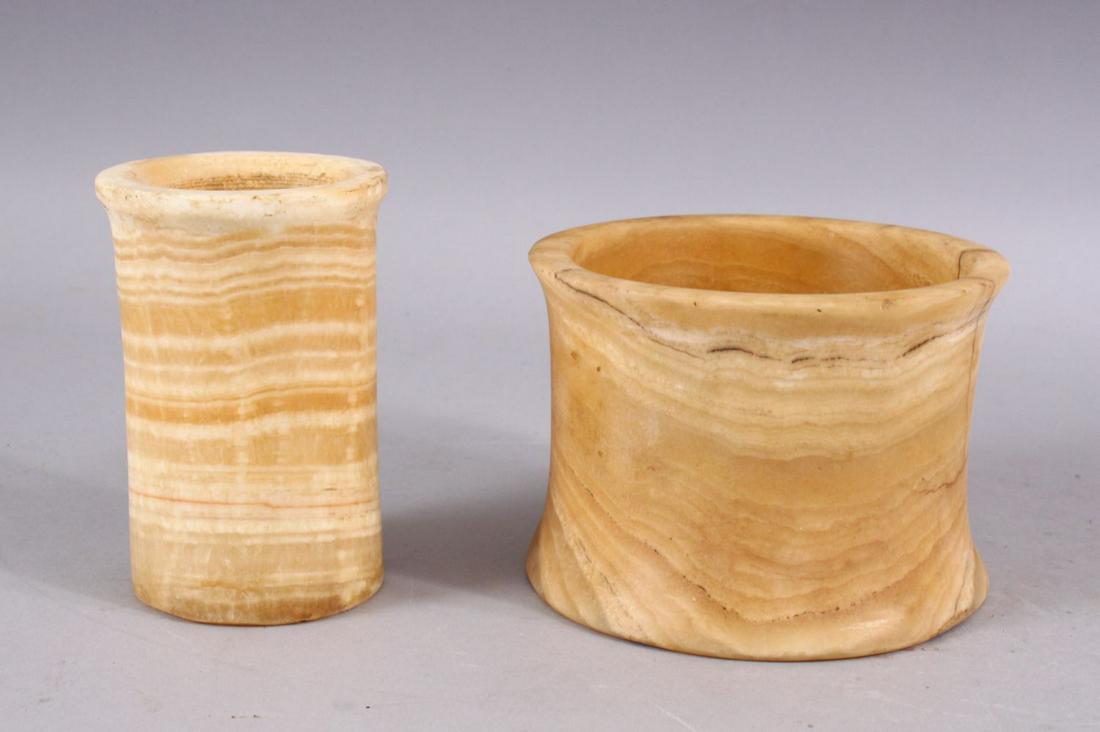 A GOOD CARVED ALABASTER CYLINDRICAL CUP AND BOWL, 12CM (1 of 6)