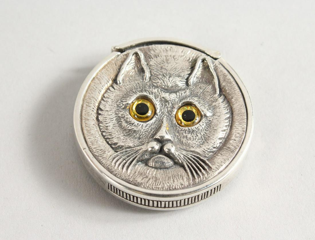 A SILVER CAT'S HEAD VESTA.: A SILVER CAT'S HEAD VESTA.