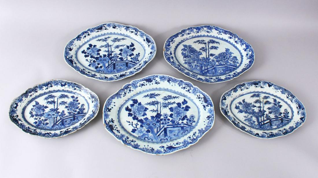 FIVE 18TH CENTURY CHINESE BLUE & WHITE PORCELAIN (1 of 7)