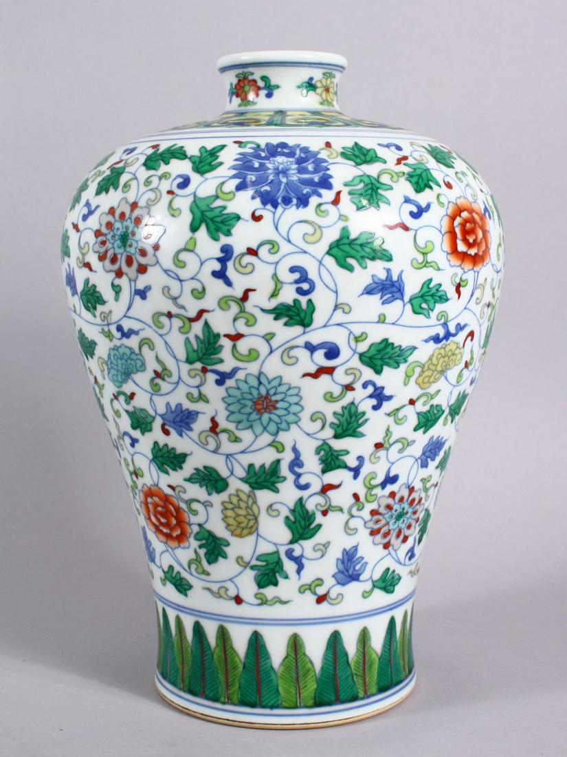 A CHINESE DOUCAI DECORATED PORCELAIN MEIPING VASE, (1 of 9)