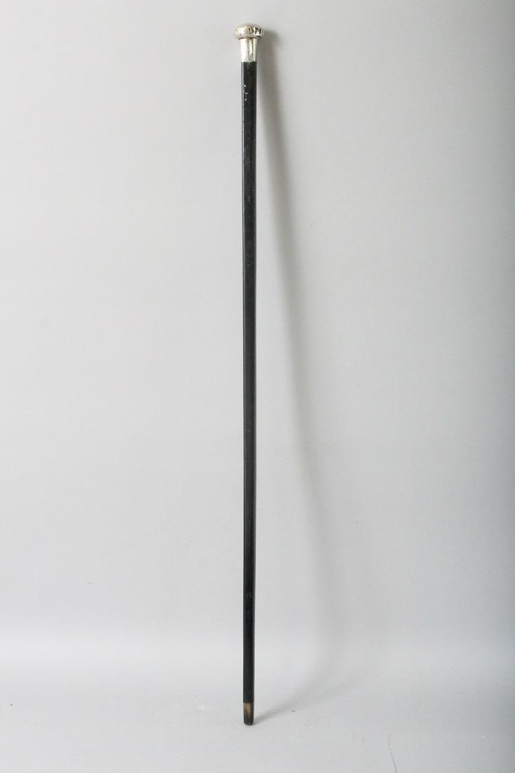 A SILVER TOP WALKING STICK, initial P. London.: A SILVER TOP WALKING STICK, initial P. London.
