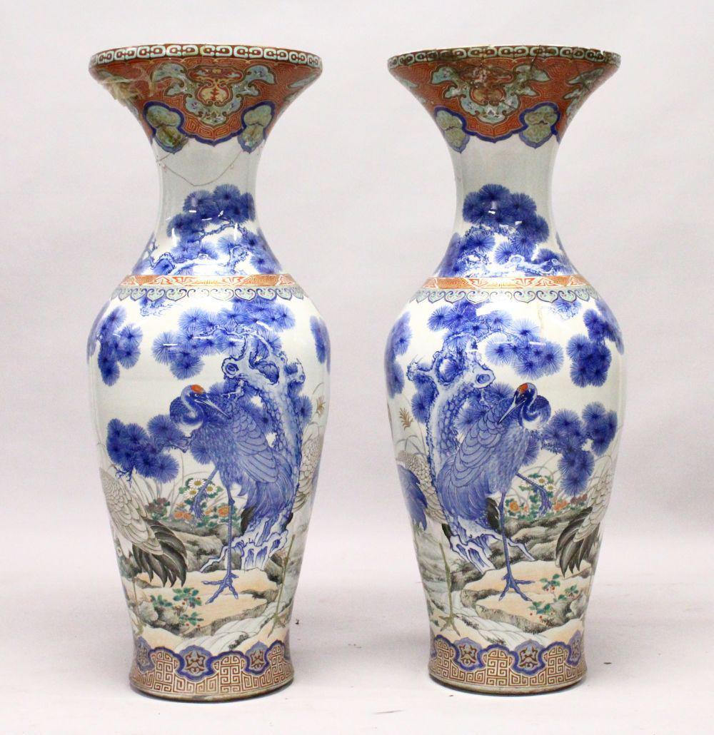 A LARGE PAIR OF JAPANESE MEIJI PERIOD BLUE AND WHITE (1 of 9)