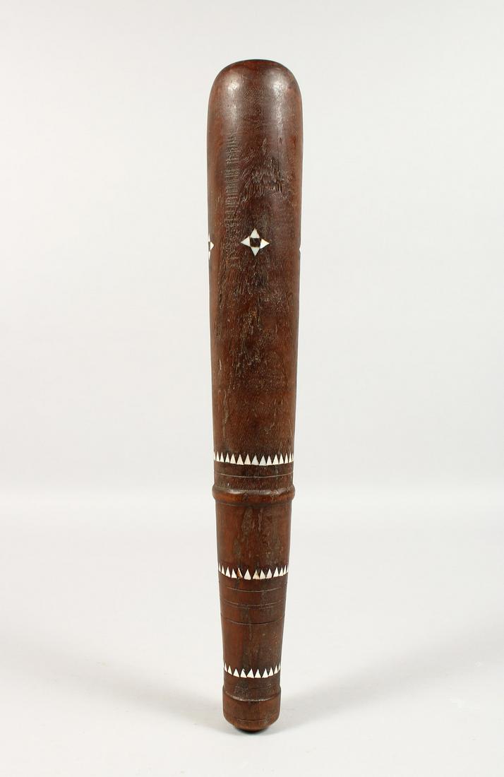 AN INLAID POLYNESIAN CLUB. 15ins long.: AN INLAID POLYNESIAN CLUB. 15ins long.