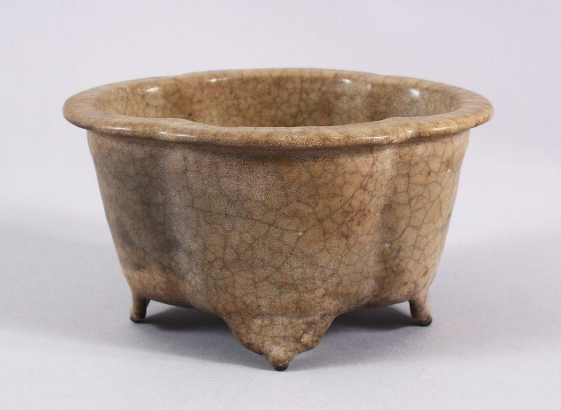A CHINESE CRACKLE GLAZED GE STYLE PLANT POT, stood on (1 of 6)