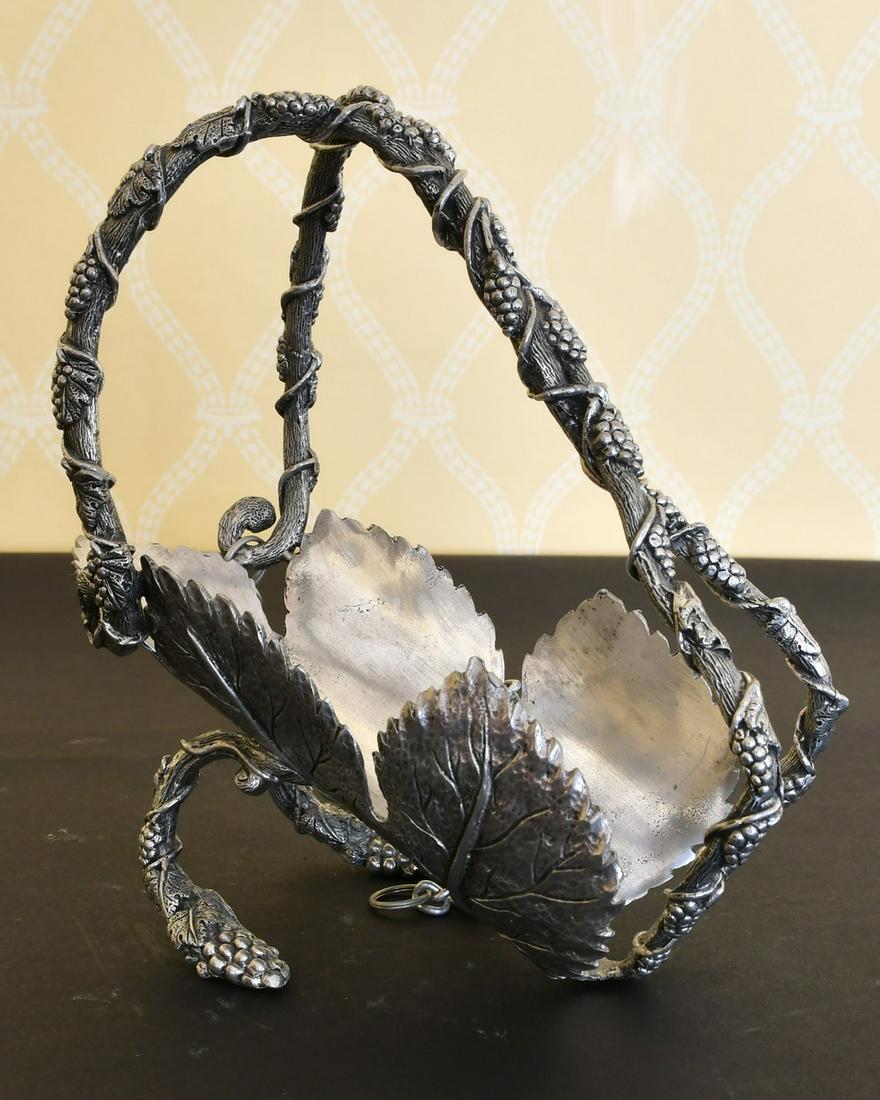 A PLATED FRUITING VINES BOTTLE STAND. (1 of 1)