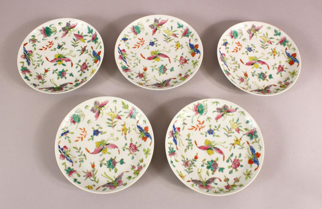 A SET OF 5 19TH CENTURY CHINESE FAMILLE ROSE PORCELAIN: A SET OF 5 19TH CENTURY CHINESE FAMILLE ROSE PORCELAIN SAUCER DISHES - decorated ith flowers and butterlies - the undersides with iron red bats and the endless knot mar - approx 17.5cm (5)