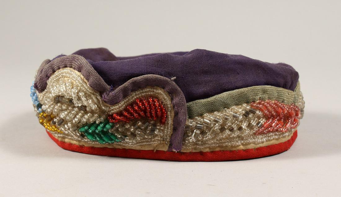 AN 1880'S AMERICAN INDIAN HAT.: AN 1880'S AMERICAN INDIAN HAT.