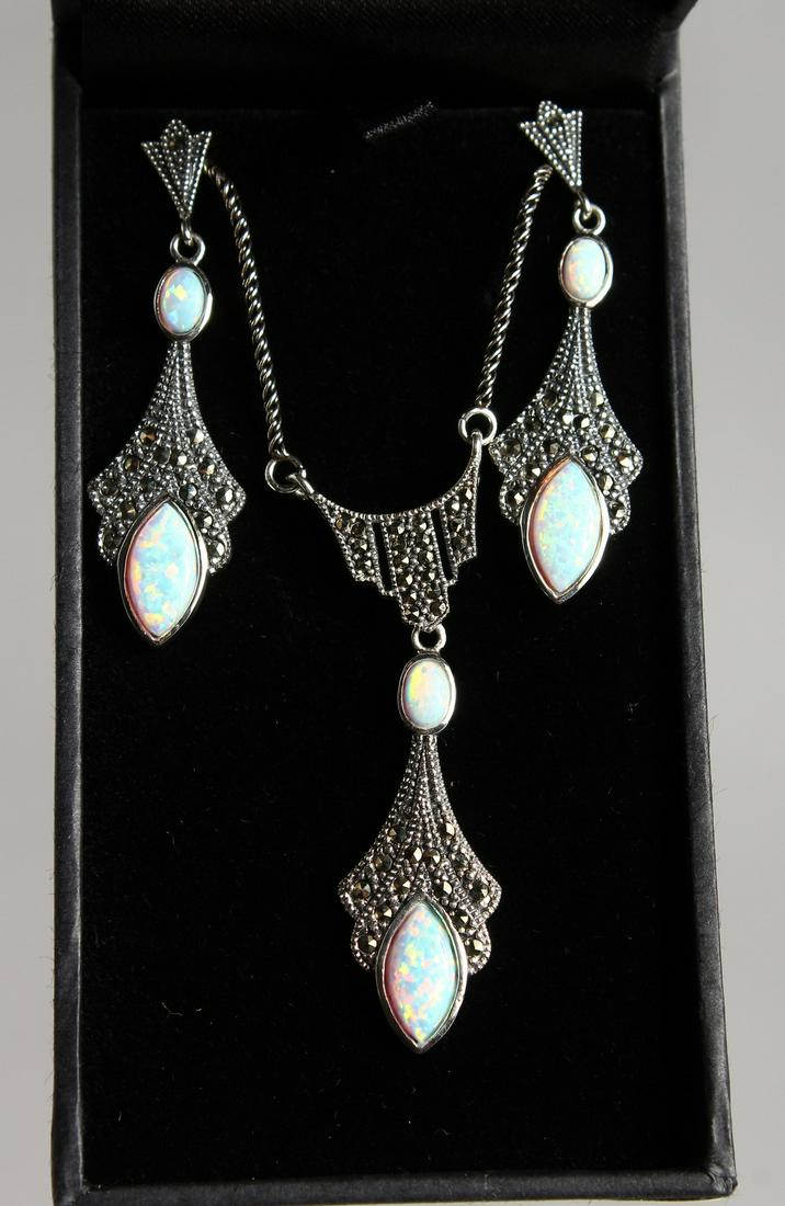 A SILVER MARCASITE AND ONYX DECO STYLE NECKLACE: A SILVER MARCASITE AND ONYX DECO STYLE NECKLACE