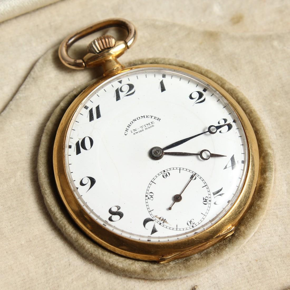 AN 18K MOVADO POCKET WATCH CHRONOMETER IN TIME, SWISS: AN 18K MOVADO POCKET WATCH CHRONOMETER IN TIME, SWISS MADE.