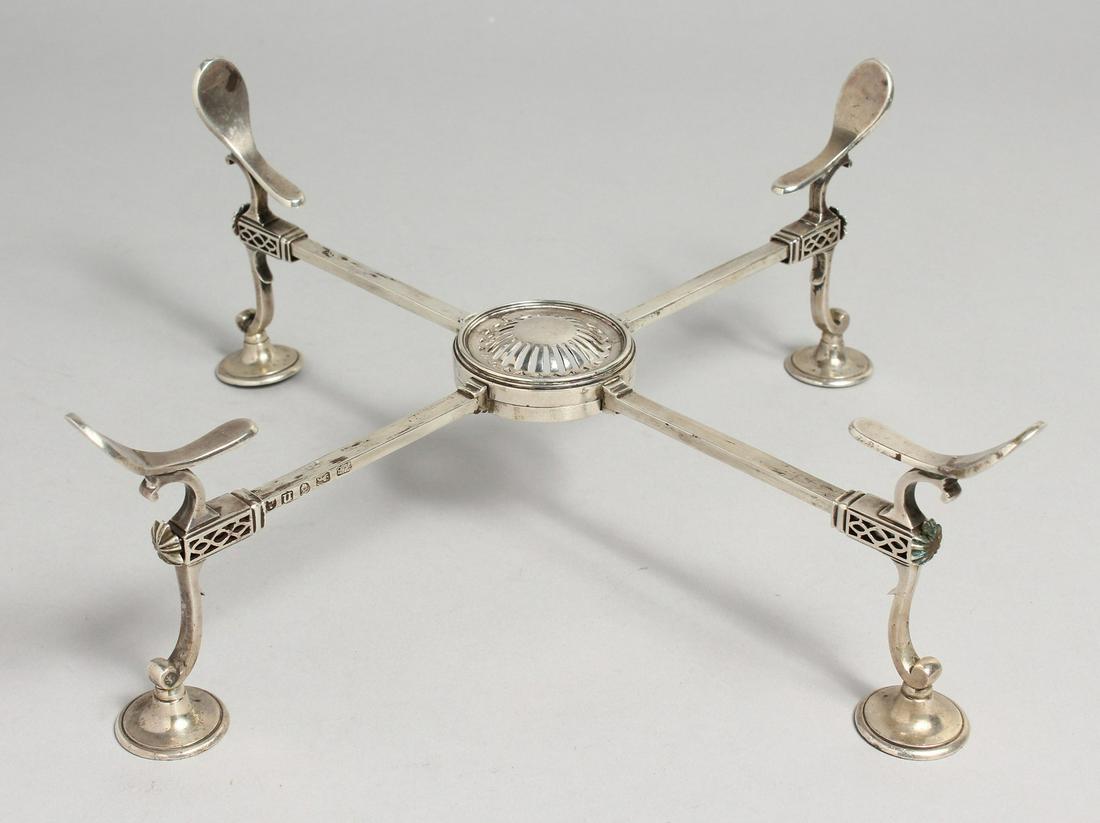 A GEORGE III SILVER DISH CROSS by Hester Bateman,: A GEORGE III SILVER DISH CROSS by Hester Bateman, London 1788.