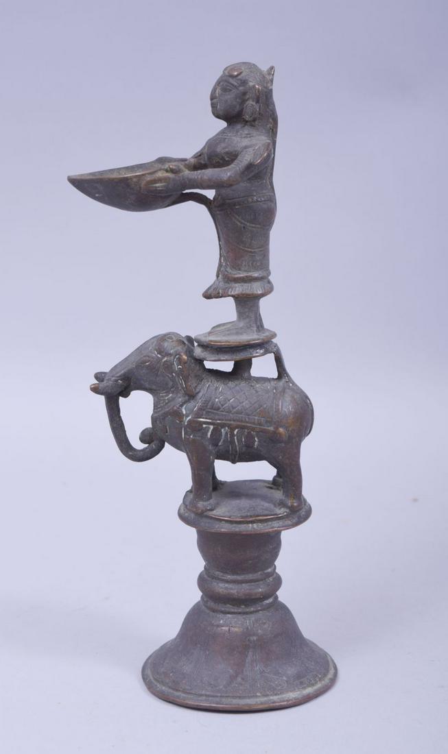 AN 18TH/19TH SOUTH INDIAN BRONZE DIPA LAKSHMI OIL LAMP, (1 of 7)