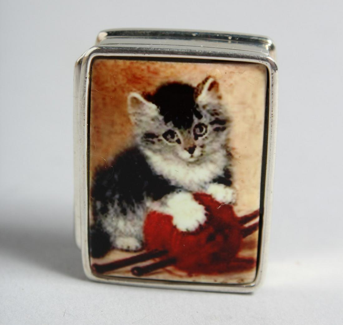 A SILVER PILL BOX the enamel top with a cat.  1.25ins (1 of 2)