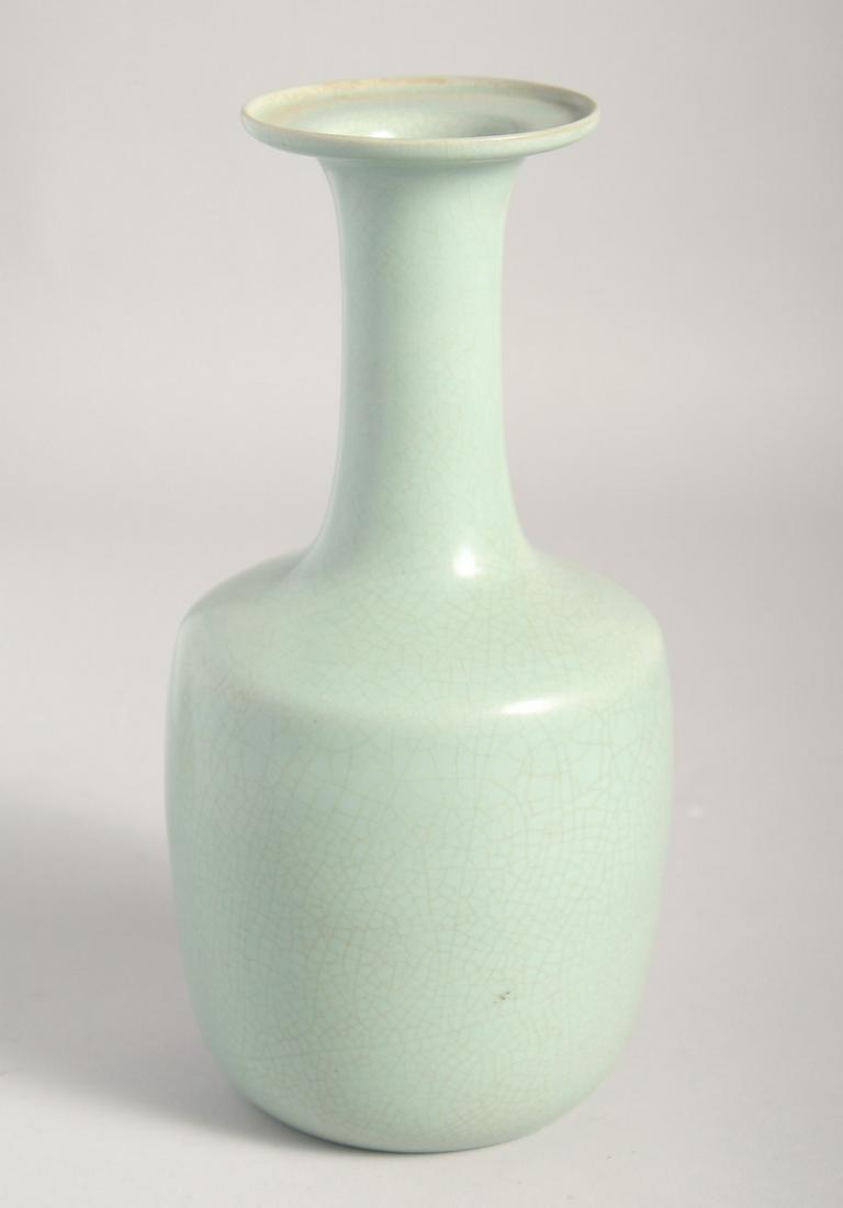 A CHINESE RU STYLE CELADON VASE, 24cm high. (1 of 6)