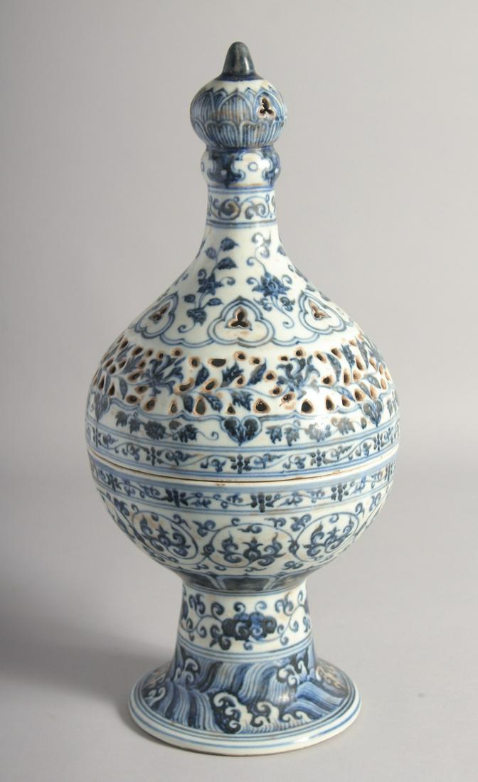 A LARGE CHINESE BLUE AND WHITE PORCELAIN INCENSE BURNER, for the Islamic market, 43cm high.: A LARGE CHINESE BLUE AND WHITE PORCELAIN INCENSE BURNER, for the Islamic market, 43cm high.