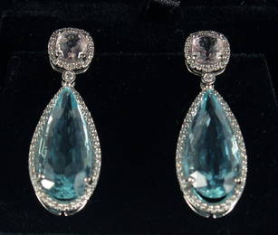 AN UNUSUAL PAIR OF 18CT GOLD, AQUAMARINE, MORGANITE AND DIAMOND DROP EARRINGS, aquamarine approx.