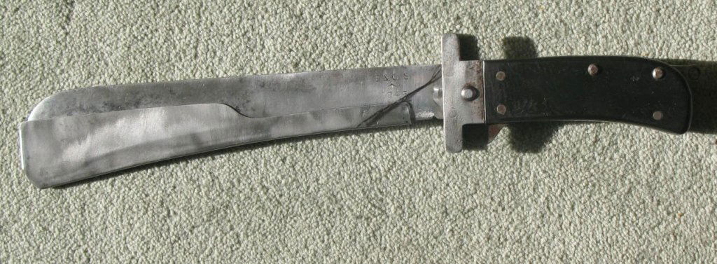 England, RAF folding survival machete, E&C.S 1945, 15” : England, RAF folding survival machete, E&C.S 1945, 15” folding blade with guard, khaki sheath, superb