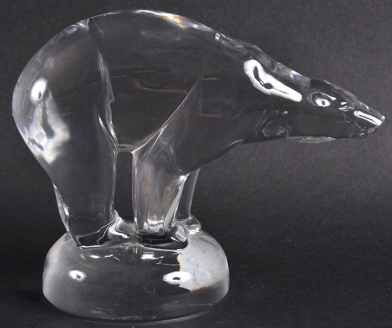A BACCARAT MODEL OF A POLAR BEAR. Printed Circular Mar: A BACCARAT MODEL OF A POLAR BEAR. Printed Circular Mark. 6.5ins wide.