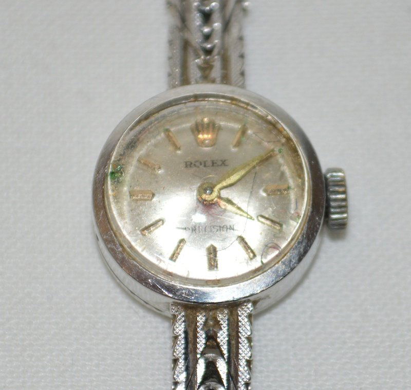 A LADIES ROLEX WHITE GOLD WRISTWATCH. £200-300.: A LADIES ROLEX WHITE GOLD WRISTWATCH. £200-300.