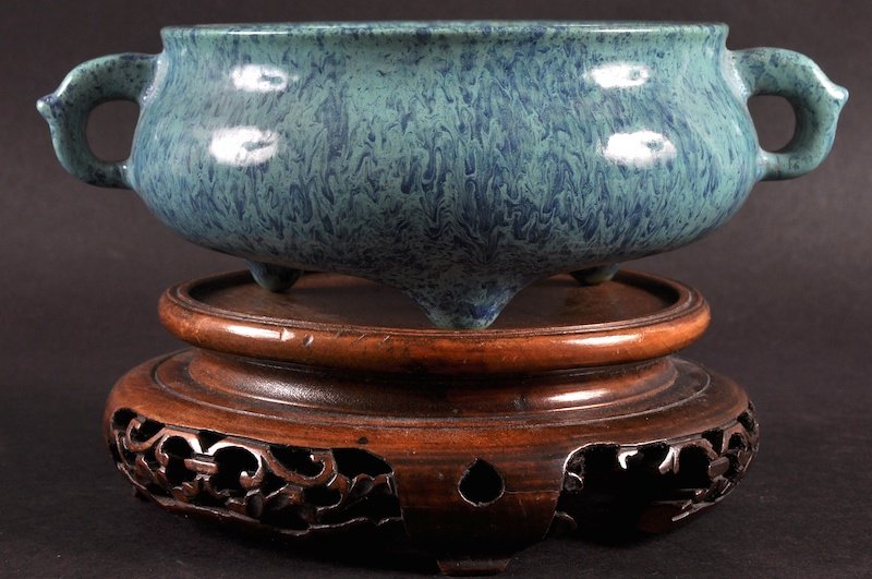 A GOOD CHINESE TWIN HANDLED ROBINS EGG PORCELAIN CENSER: A GOOD CHINESE TWIN HANDLED ROBINS EGG PORCELAIN CENSER Probably late Qing, bearing Qianlong marks to base, of mottled colour. Good condition. 6. 75ins wide.