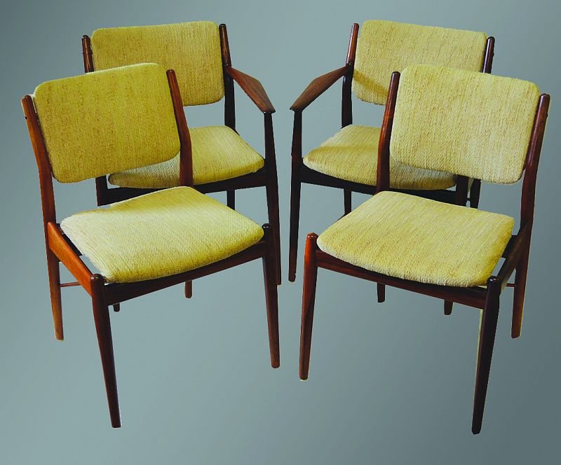 A SET OF FOUR ARNE VODDER 1960 ROSEWOOD CHAIRS with: A SET OF FOUR ARNE VODDER 1960 ROSEWOOD CHAIRS with original upholstery, two elbow chairs and two side chairs, made by SIDAST, DENMARK and retaining original labels. £800-1000.