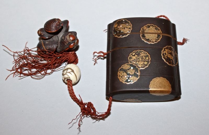 A GOOD QUALITY SIGNED JAPANESE MEIJI PERIOD FOUR-CASE (1 of 4)