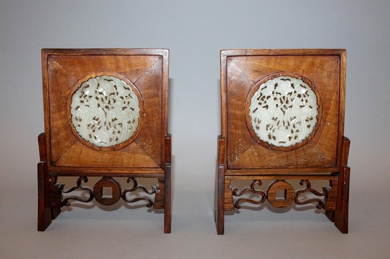A PAIR OF EARLY 20TH CENTURY CHINESE WOOD & JADE TABLE (1 of 4)
