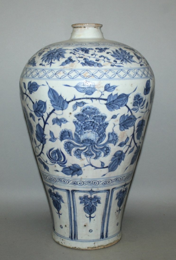 A LARGE CHINESE BLUE & WHITE PORCELAIN MEIPING (1 of 3)