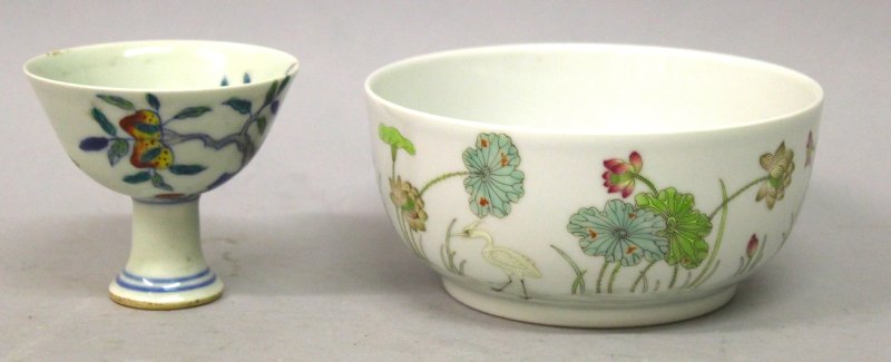 A CHINESE DOUCAI PORCELAIN STEM CUP, decorated with (1 of 7)