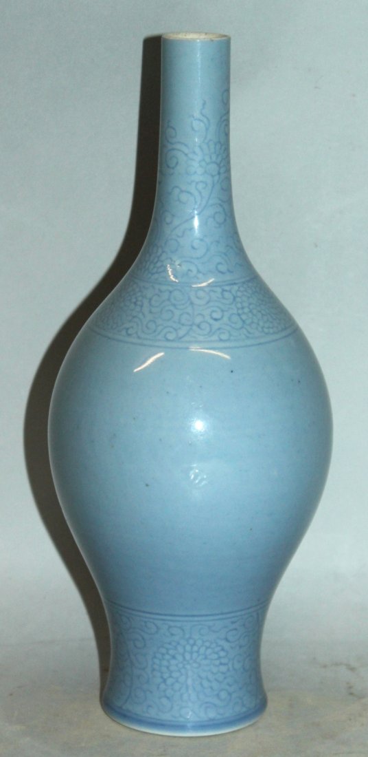 A GOOD CHINESE YONGZHENG PERIOD CLAIRE-DE-LUNE (1 of 5)